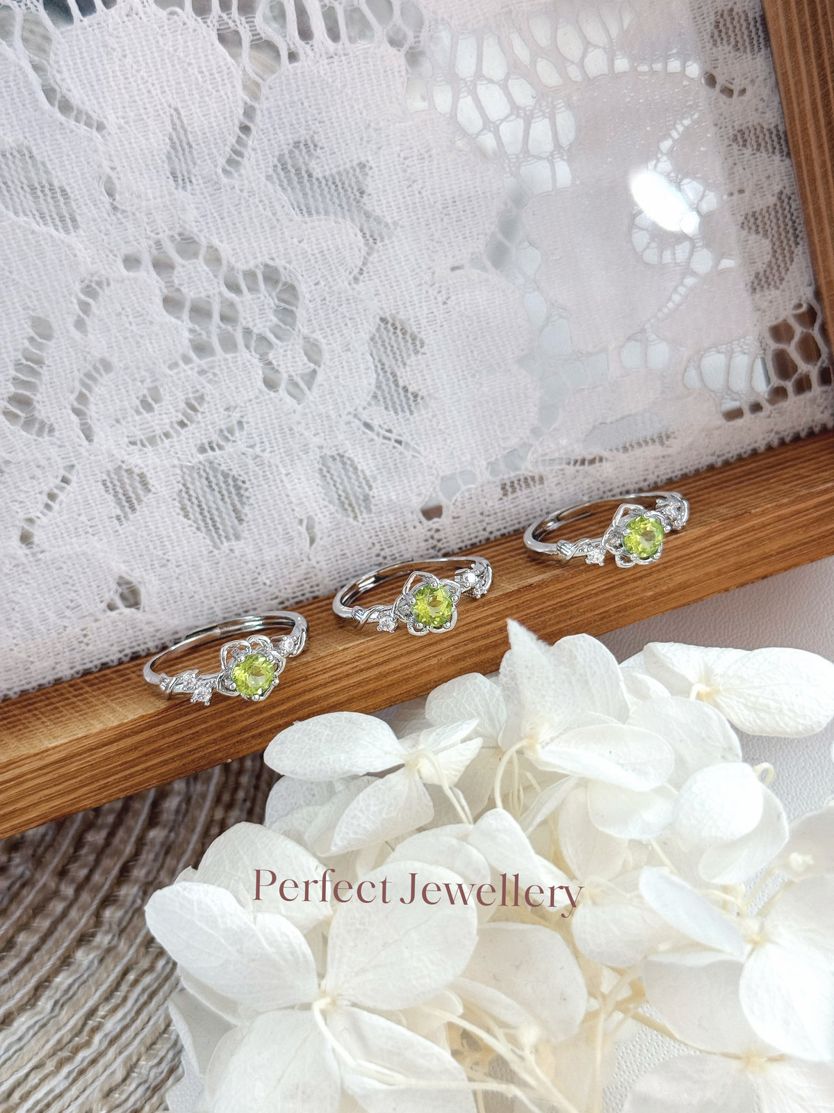 Peridot Sakura 🌸 Ring 橄欖石小櫻花戒指