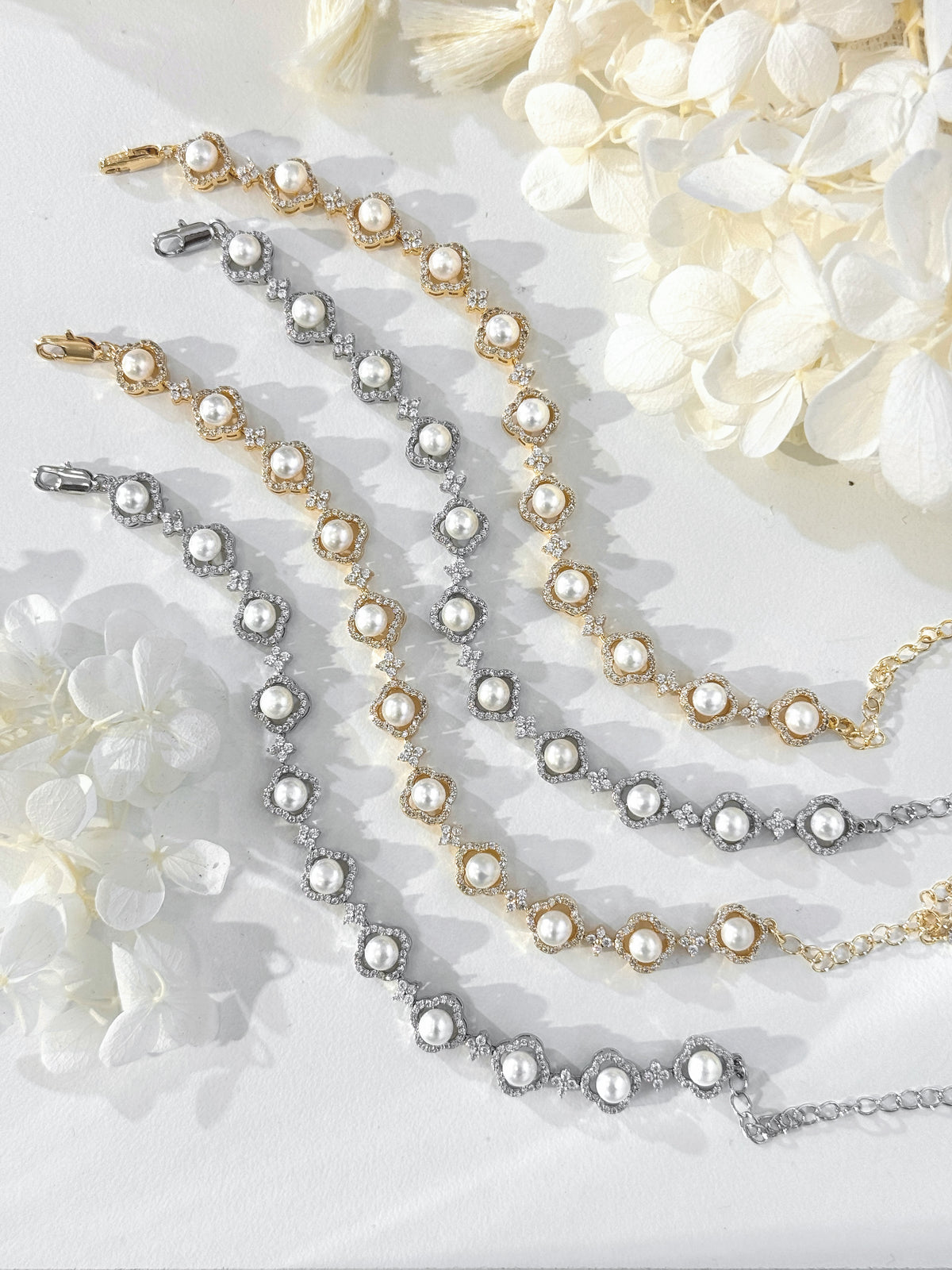 Freshwater Pearl Bracelet 淡水珍珠四葉草滿鑲手鍊