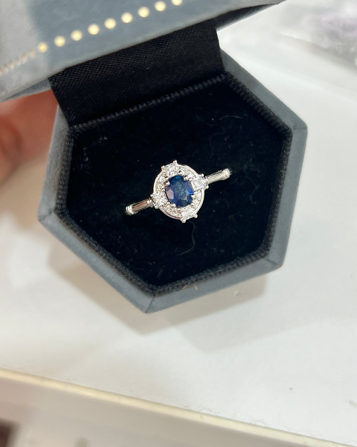 0.7ct Blue Sapphire S925 Ring | 藍寶石羅盤戒指