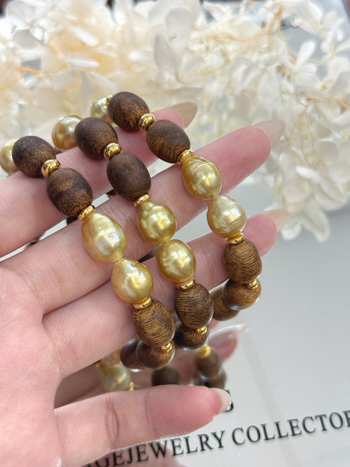 South Sea Gold Pearl & Agarwood S925 Bracelet | 海水南洋金珠&奇楠沉香S925設計手串