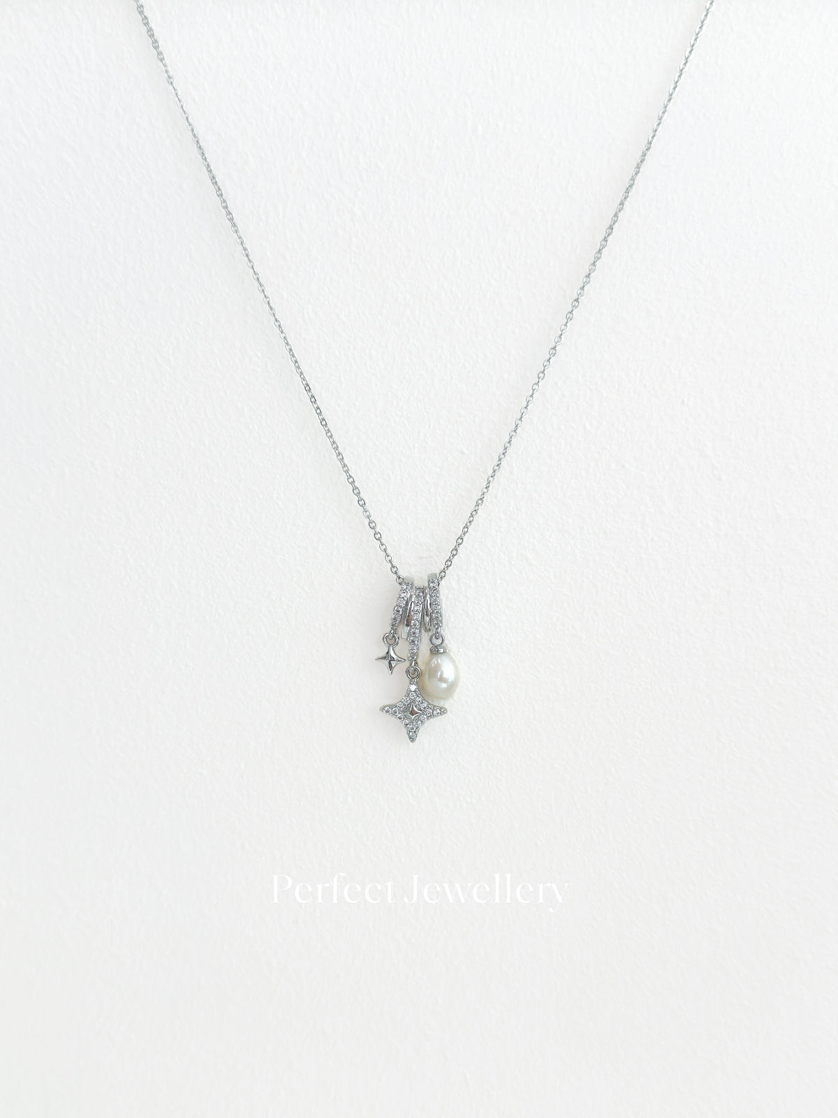 Freshwater Pearl Necklace 淡水珍珠小流星💫項鍊
