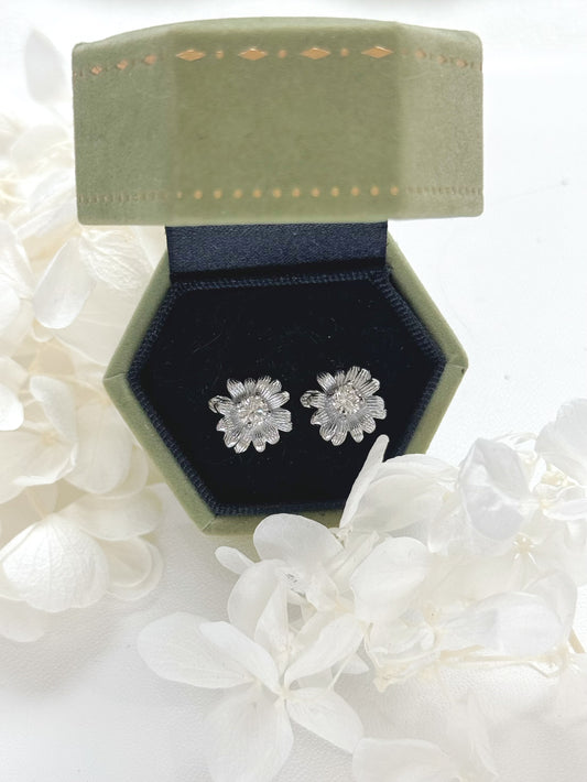 Moissanite Earring 爆閃莫桑小雛菊🌼耳釘