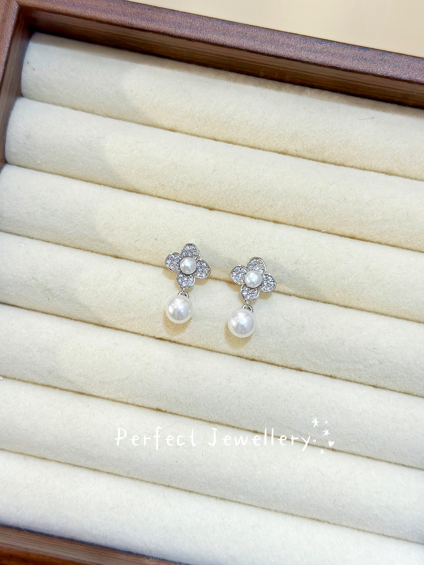 Freshwater Pearl Earring | 淡水珍珠四葉草🍀耳釘