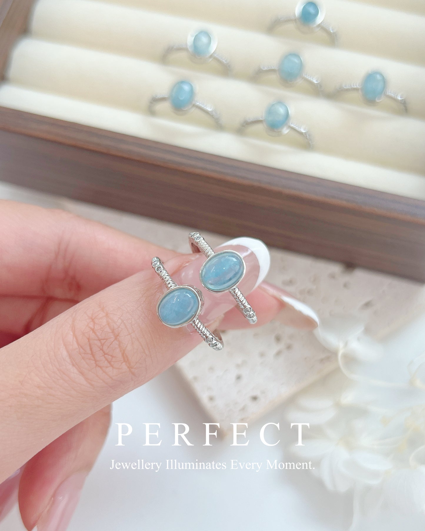 Aquamarine Brass Ring | 海藍寶橢圓戒指