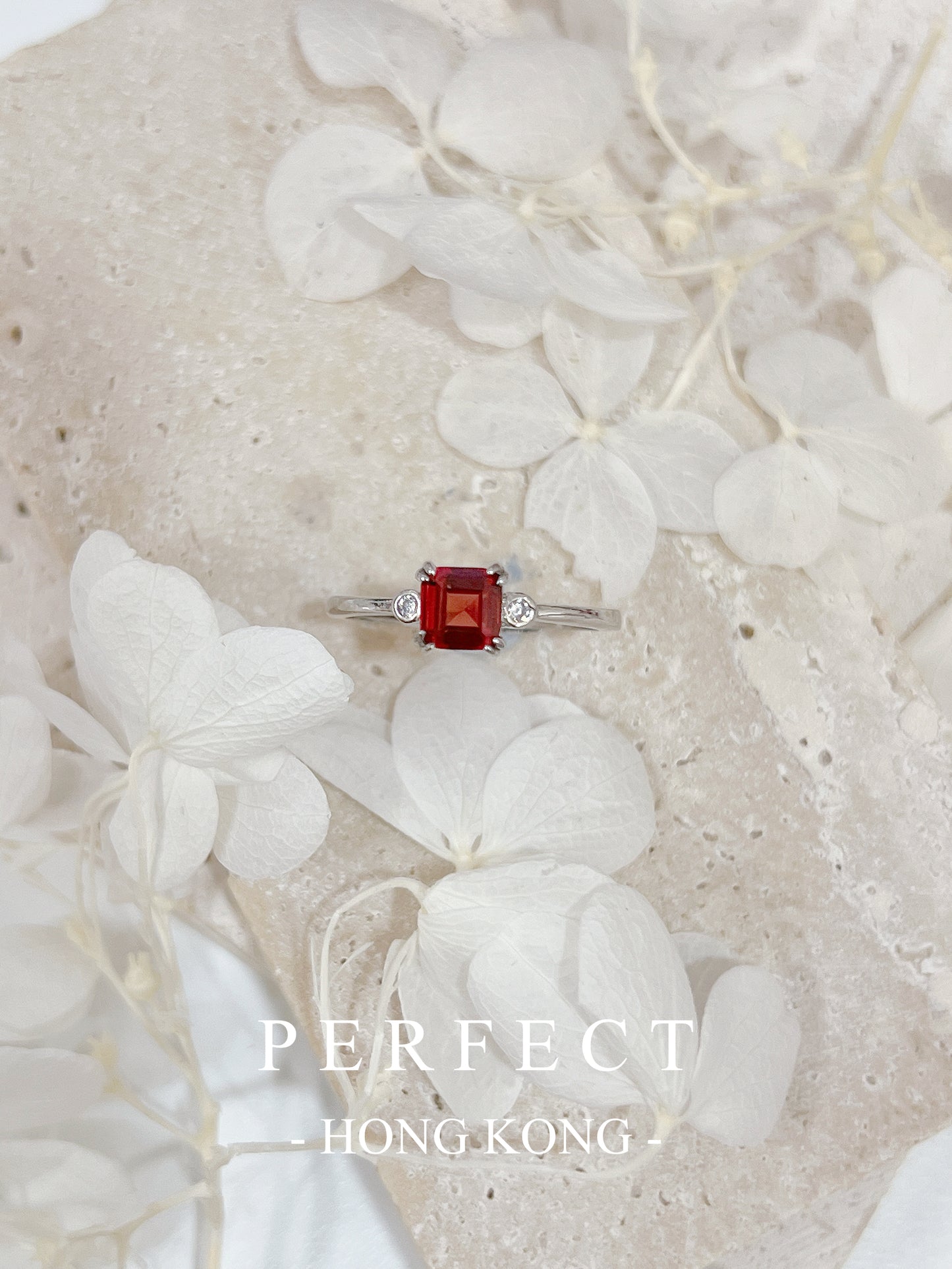 0.5ct Garnet S925 RIng | 紅石榴公主切三石戒指✨♥️
