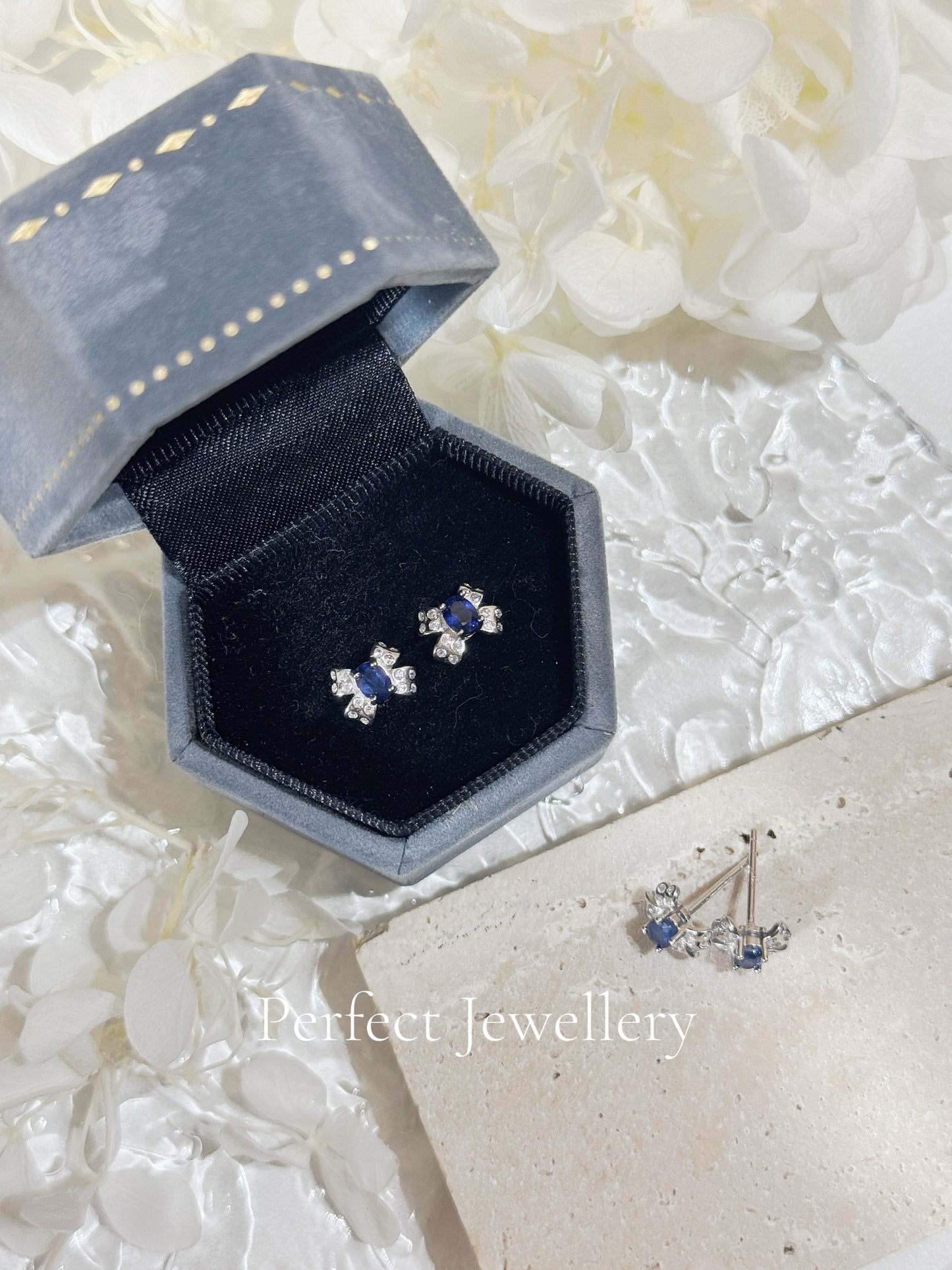 0.5ct Blue Sapphire S925 Earrings | 藍寶石蝴蝶結耳釘